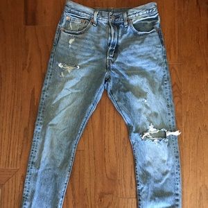 torn jeans mens levis